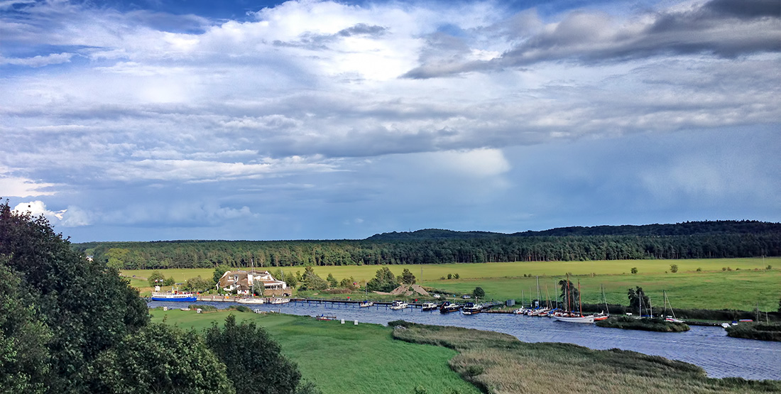 Blick von der Moritzburg zum Bollwerk Baabe